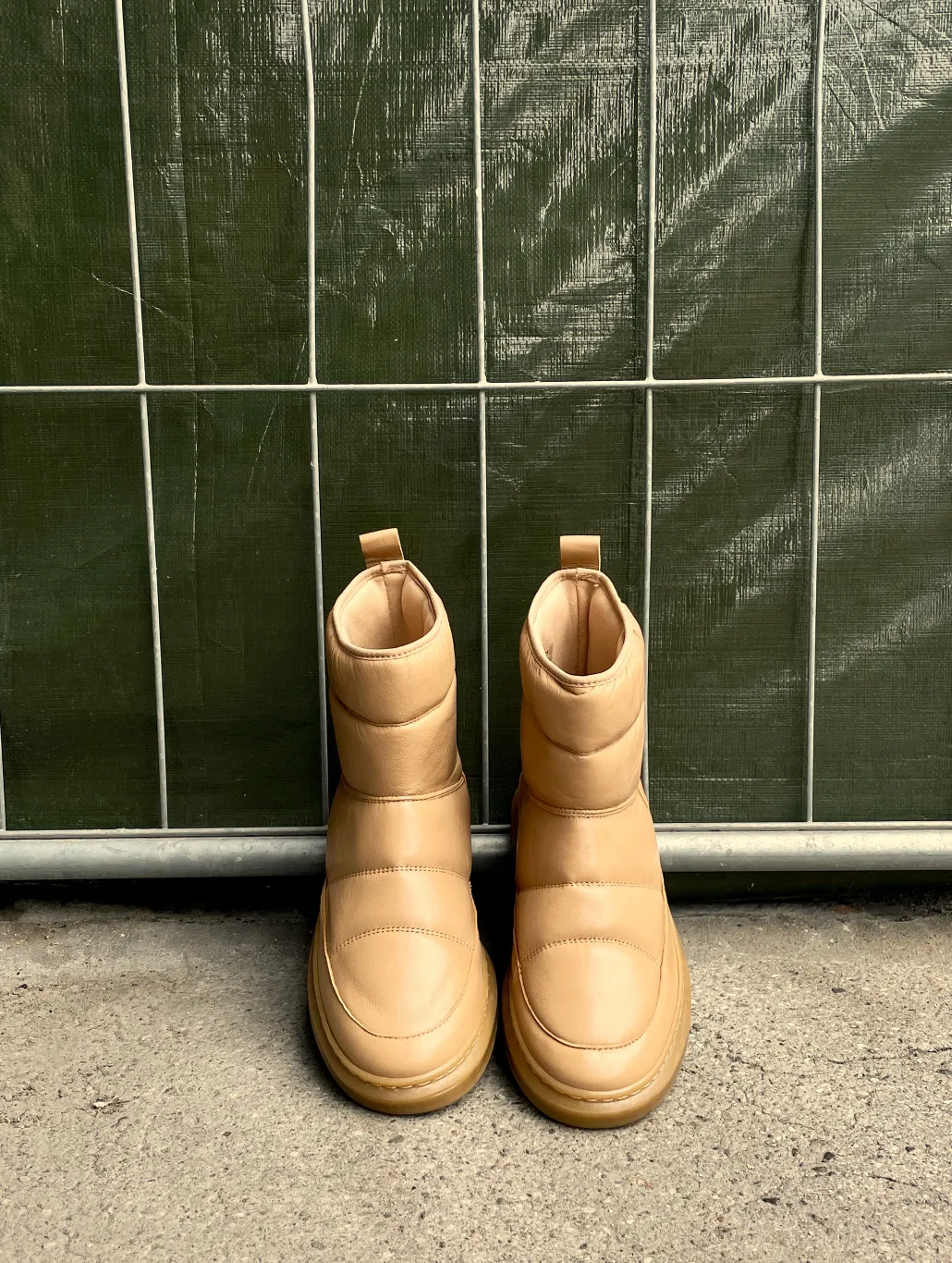 Moon Beige Moon Boots