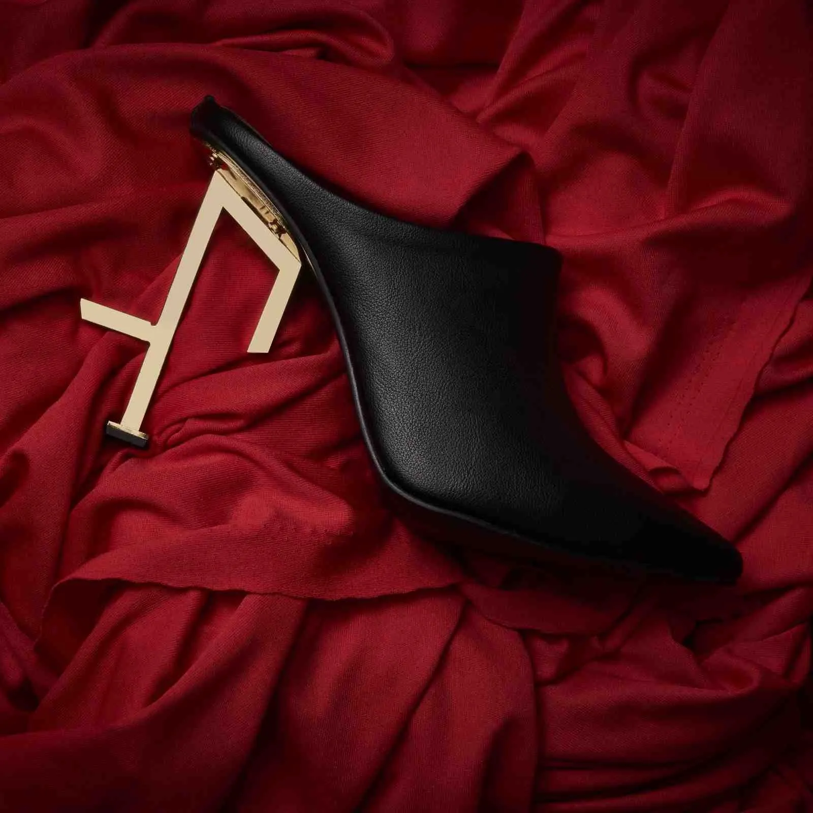 Nikhil Thampi x Tiesta (Metal Heels)